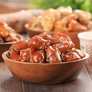 عرض تمر الخلاص المكبوس